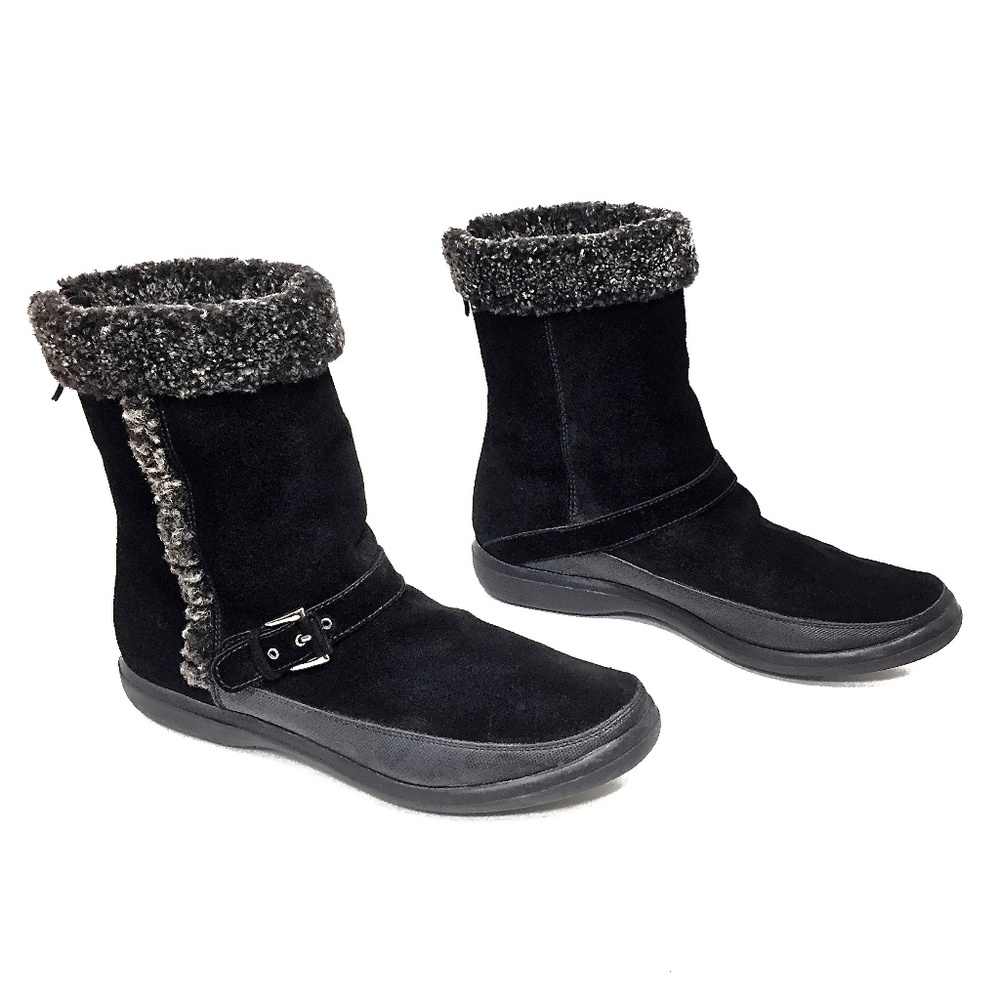 - SOLD - Stuart Weitzman Black Shearling Boots - Picture 3 of 8